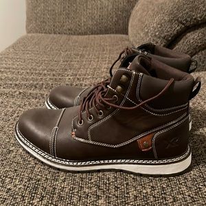 Brown casual boots